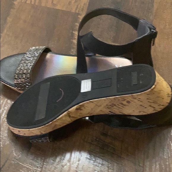 Shoes - Picture 3 of 3